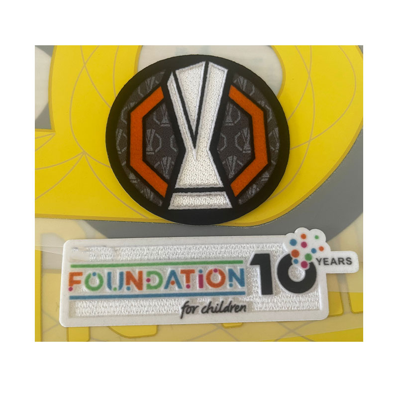 Naszywki Odporne na zużycie piłki sportowe Naprasowanka robić naszywki na koszulkę piłkarską Najwyższa jakość: MATOWE