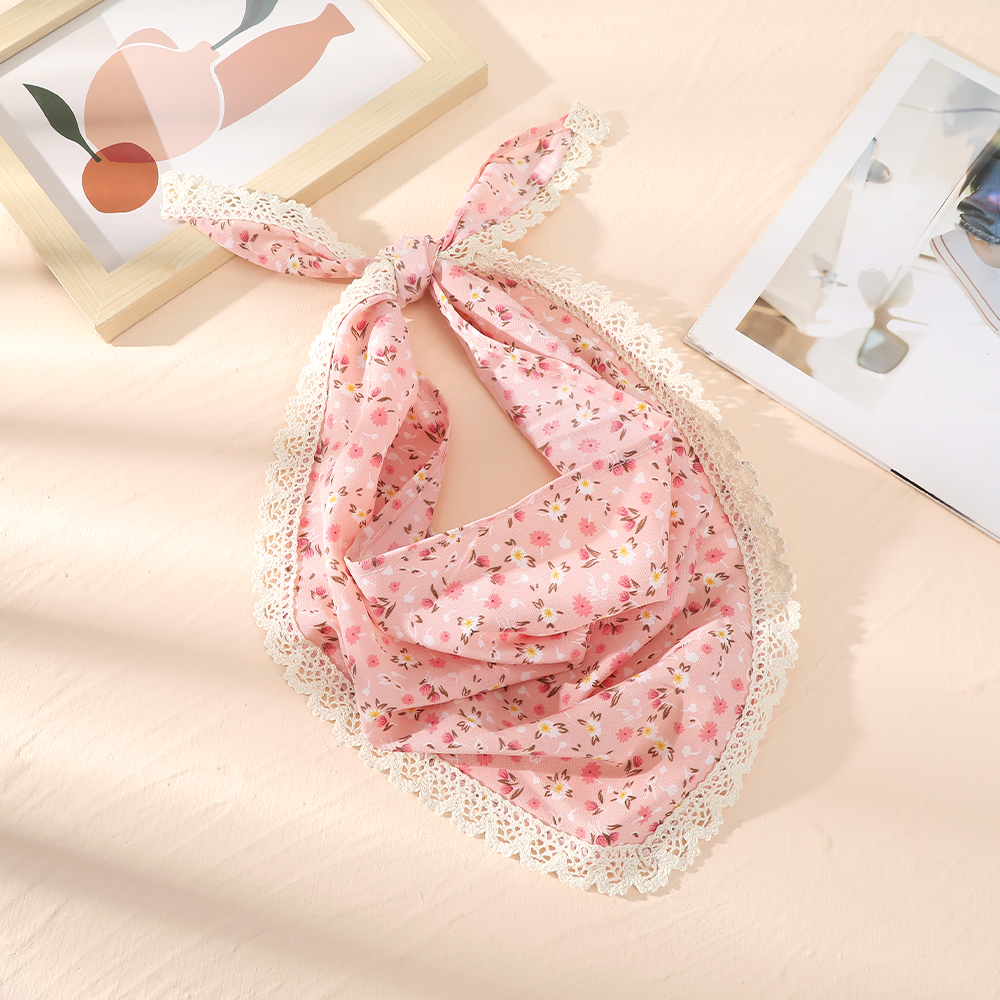 AWAYTR Bloemenprint Haar Sjaal Bohemen Bandana Witte Haarband Kleurrijke Vlinders Driehoek Sjaal Hoofddoek Vrouwen Meisje Hoofddoek: Goud