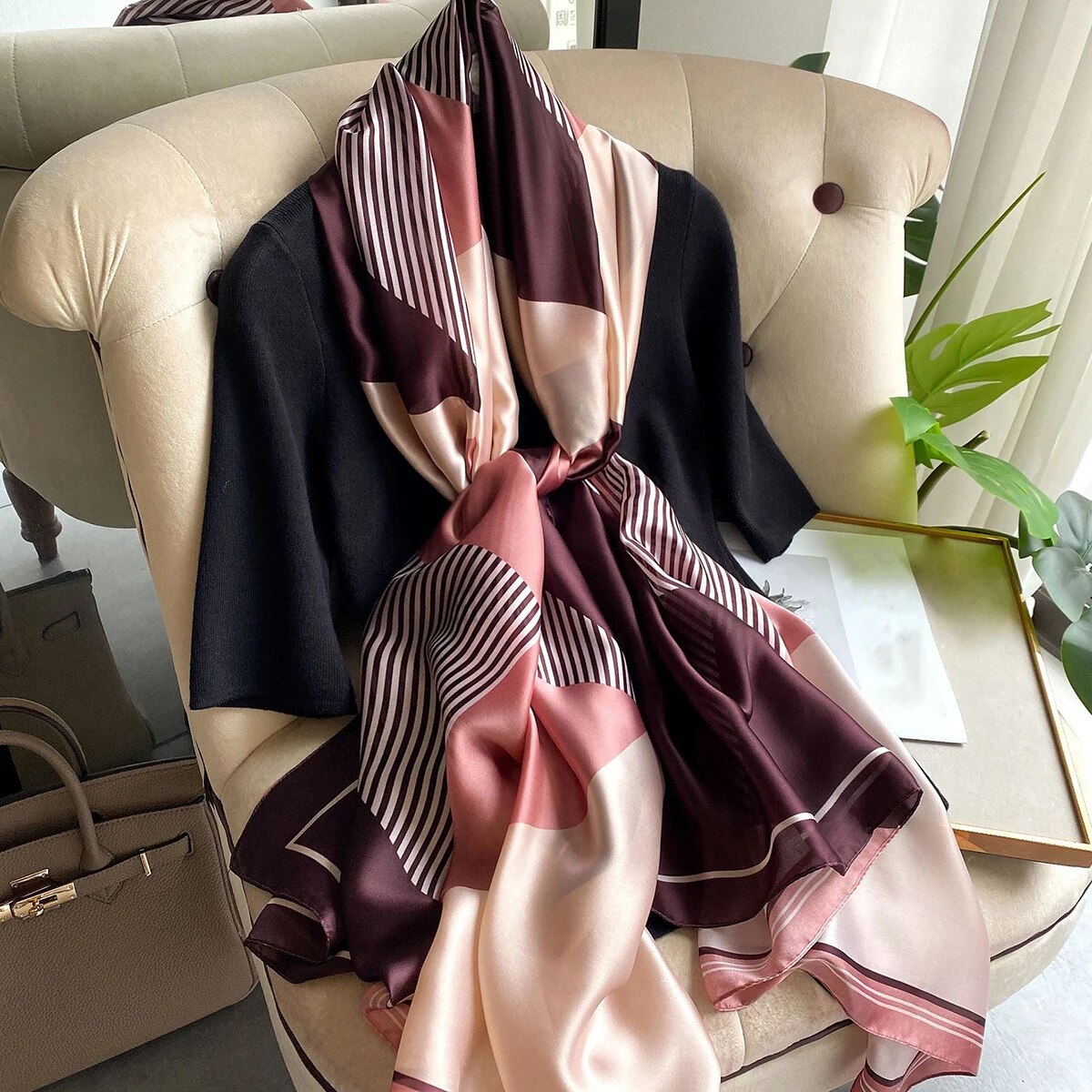 Estampa geométrica feminina Imitação de seda cetim cachecol, elegante protetor solar xale, cabeça de viagem praia, hijab à prova de vento, 180x90cm