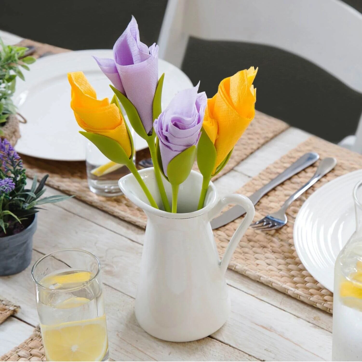 Bloom Napkin Holders Paper Towel Organizer for Tables 4pcs Green Stem Flower Buds Serviette Holders Dinner Tabletop Decorations