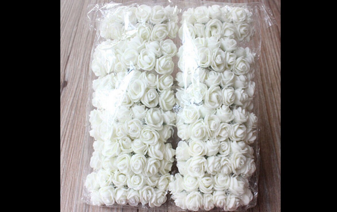 144 stks een set Mini Foam Rose Kunstmatige Bloem Roos Boeket Bruiloft Decor Craft DIY: Milk White