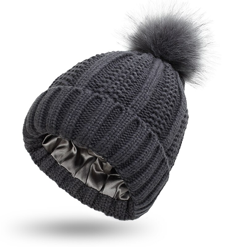 Winter Stricken Woolen Beanie Hüte für Frauen Silk Satin Gefüttert Chunky Kappe Weiche Stretch Kabel Stricken Warme Alle-spiel slouchy Sport Hut: B-dark grey