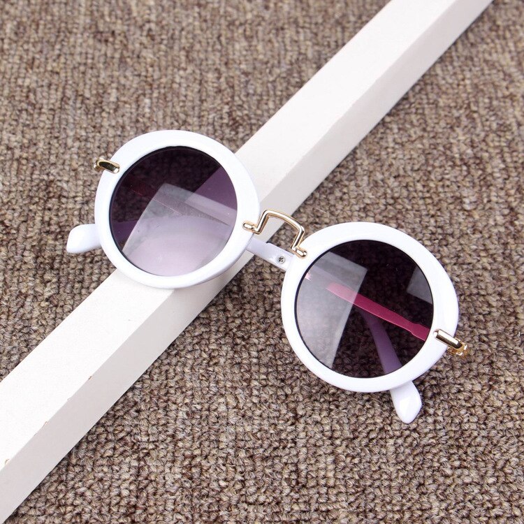 Baby Zubehör Stilvolle Kind Kinder Jungen Mädchen Kinder Brille Retro Anti-UV400 Sonnenbrille Kinder Requisiten: WHITE