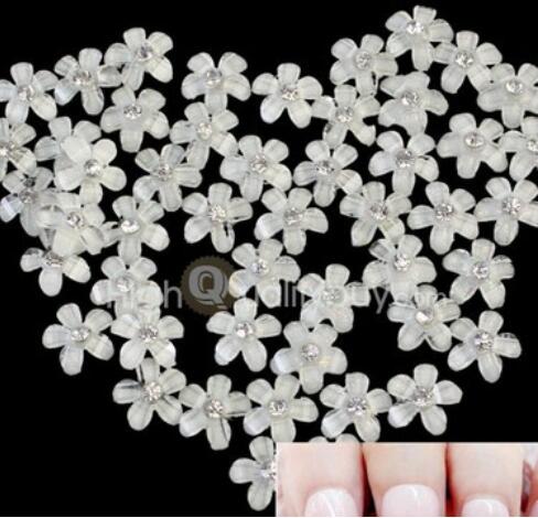 10pc 3d Nail Art Bloem Decoraties met Strass, 3D Nagel Charmes, sieraden op Nagels Salon Supplies 2 kleuren: White10pcs