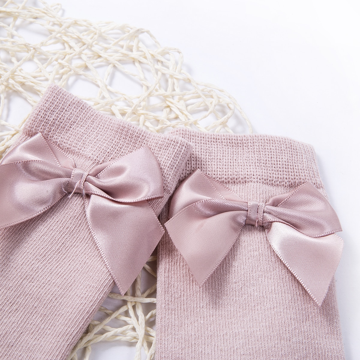 2019 Del Bambino Del Bambino Della Ragazza Calzini e Calzettoni Alti Al Ginocchio Principessa Calzini e Calzettoni per la Ragazza Dolce e Carino Lunghi Del Tubo Bambini di Colore Della Caramella Archi gamba Più Caldi 2-8T