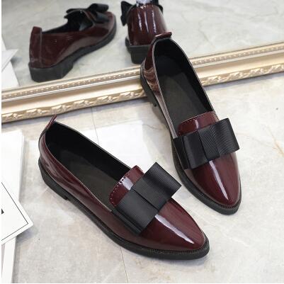 Dam promenadskor klassiska spetsiga tå svarta oxford skor för kvinnor lägenheter bekväma slip on kvinnliga utomhusskor för damer: Brun / 7