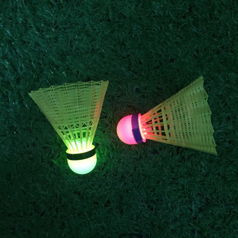 2 stk. ledet belysning badminton birdies glød i den mørke nat nylon fjer