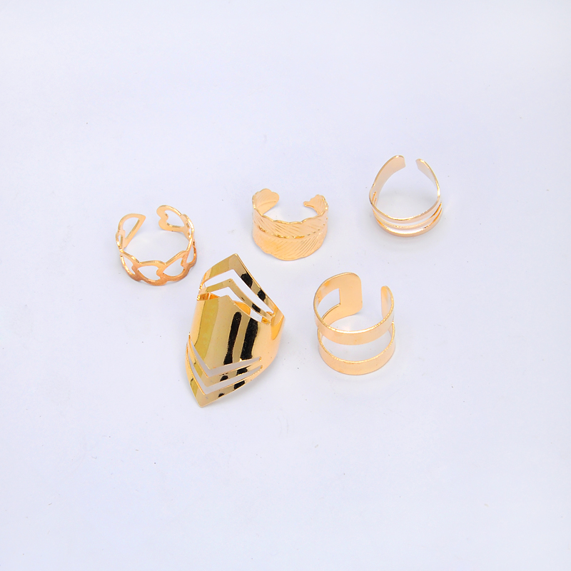 Docona 5 teile/satz Trendy Bague Punk Gemeinsame Kreis Mid-Finger-Ringe Set für Frauen Einstellbare Gold Hohl Partei Ring 2707