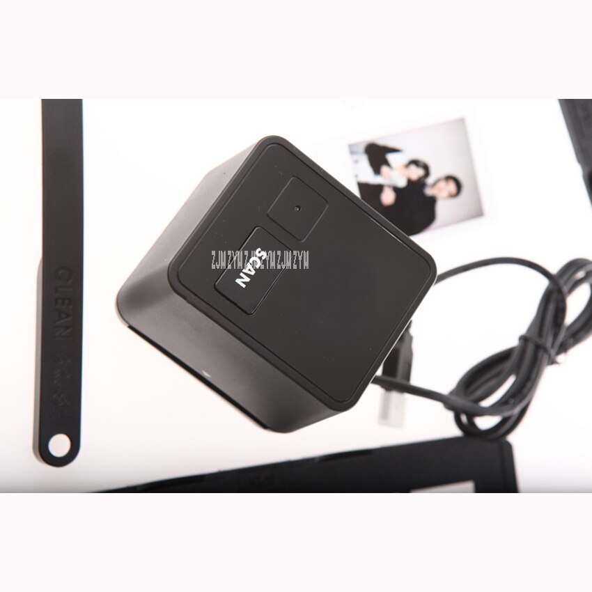 FS110 High Resolution USB Film Scanner Scanning And Capture 17 Mega Pixels 135 Slide and Film Converter 35mm Negative Film