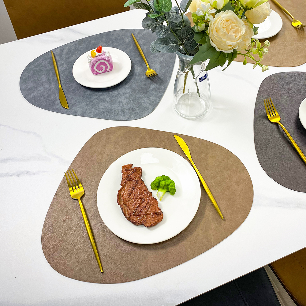 Tapete de mesa con almohadilla aislante de PU antideslizante de doble cara, mantel individual de cuero con forma de gota de agua con patrón de piel de vaca de imitación de estilo nórdico