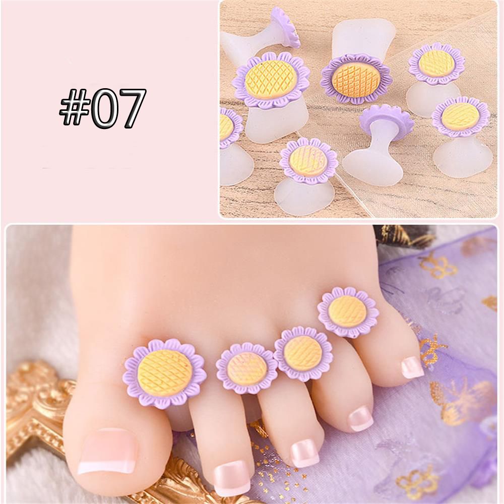 8PCs/Set Silicone Toe Separators Foot Toe Spacers for Home and Salon Use Daisy Flower Shape Waterdrop Pedicure DIY Nail Art Tool: MULTI