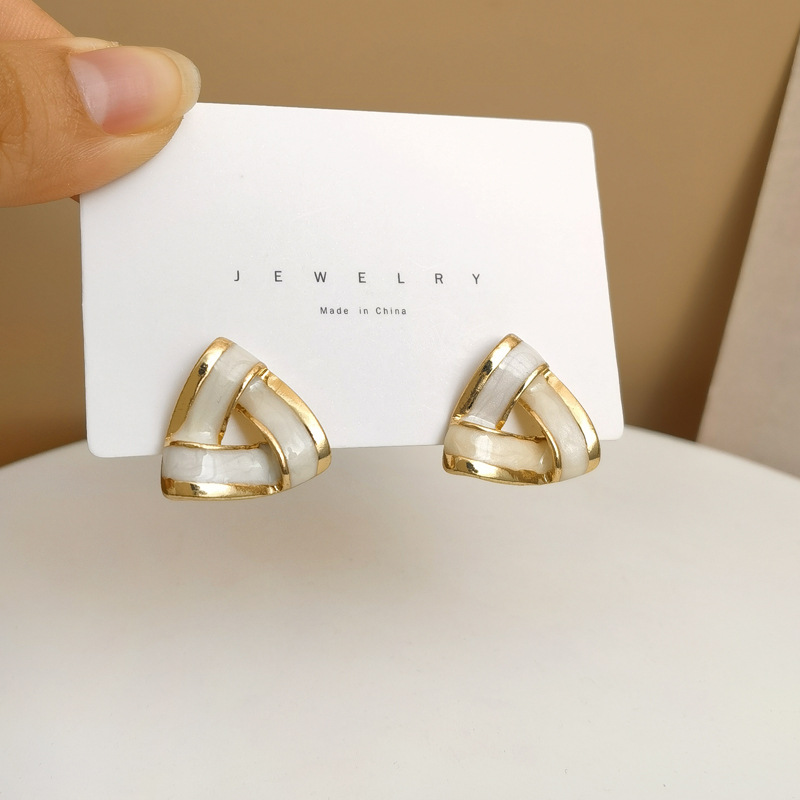Korean Style Triangular Geometric Earrings Clip on Simple Enamle Hollow Out White Triangle Ear Clip Earrings Without Piercing