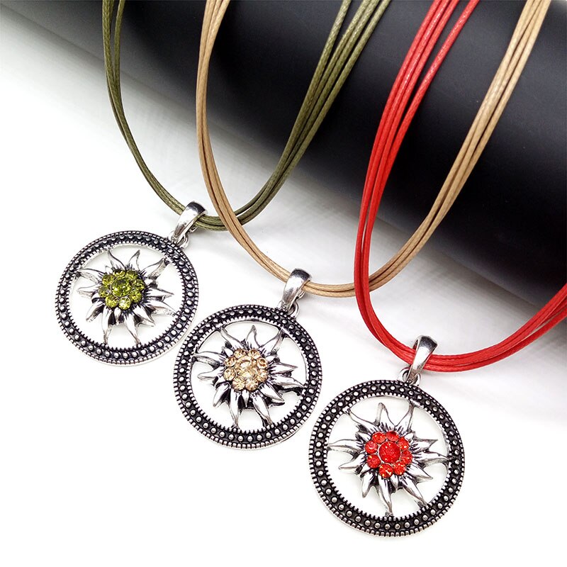 Vintage Zilveren Gesneden Edelweiss Ketting Hanger Zonnebloem Dirndl Traditionele Duitse Sieraden