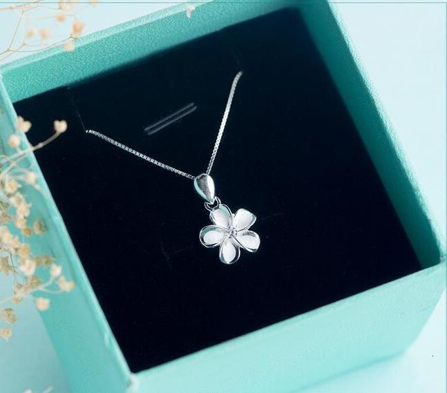 925 Real. Flor de esmalte blanca de plata de ley, collar de Plumeria, colgante de Hawaii hibisco con cadena de CZ 18 "gtlx608