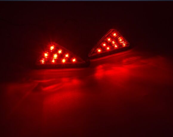 Fuleem-señal de giro para motocicleta, accesorio Universal para Moto, triangular, resistente al agua, 9 luces LED, 12V, 2 unidades: Red