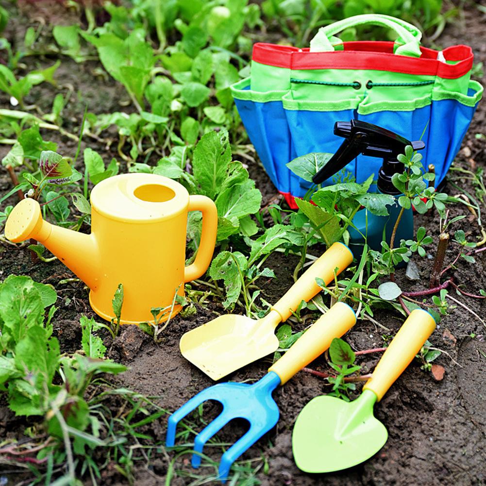 5 pz/set Bambini All'aperto Sulla Spiaggia di Gioco di Sabbia Giocattoli Mini Set di Strumenti Per I Bambini All'aperto Rastrello Giocattoli Da Spiaggia Giardino Pala Cazzuola