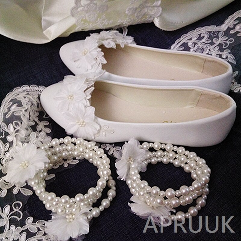 Luxury handmade flower wedding flats shoes bride plus size small big sizes pearls ankle strap bridal flats ladies party shoe