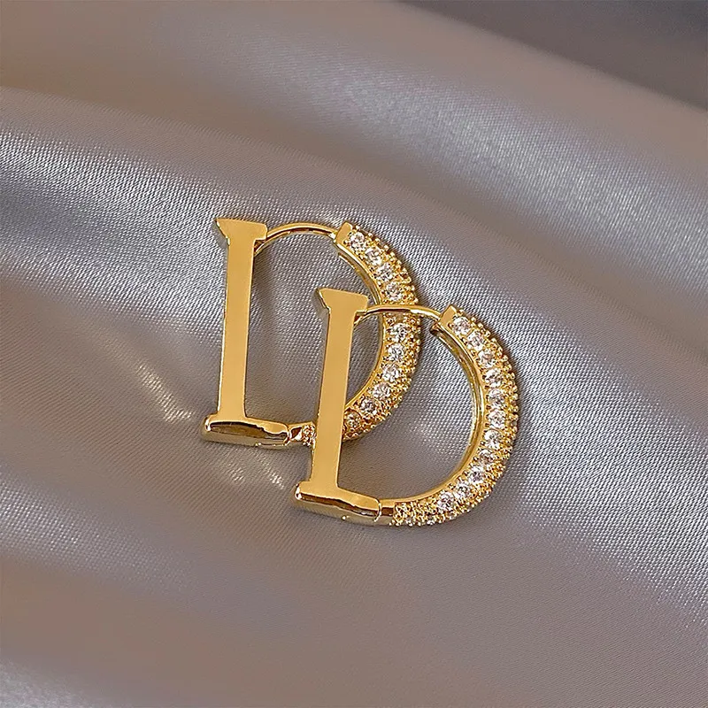 Pendientes giratorios chapados en oro Real para mujer, joyería de coreana, cuentas de circón redondas, accesorios de de graduación de lujo: Negro