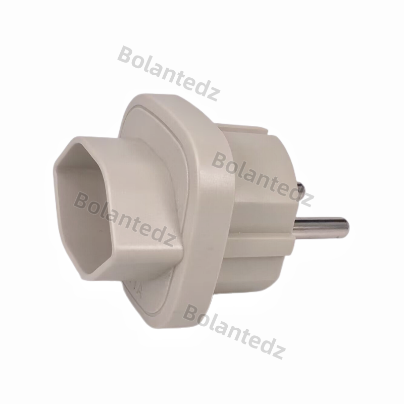Europeisk EU Reiseadapter - Italia/Brasil/Sveits til Europa - 10A 250V