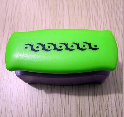 1Pcs 20 kind DIY Paper Printing Card Cutter Scrapbook Shaper small Embossing device Hole Punch Kids Handmade Craft YH02: 17