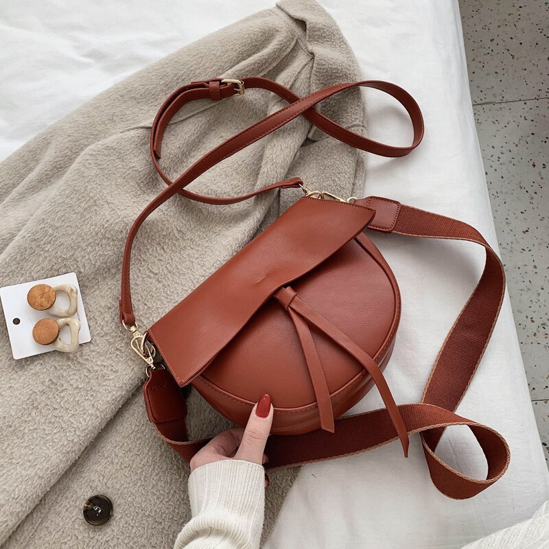 Solid color PU Leather Saddle Bags For Women Female Shoulder Bags With Wide Strap Handbags Crossbody Bags: Brown