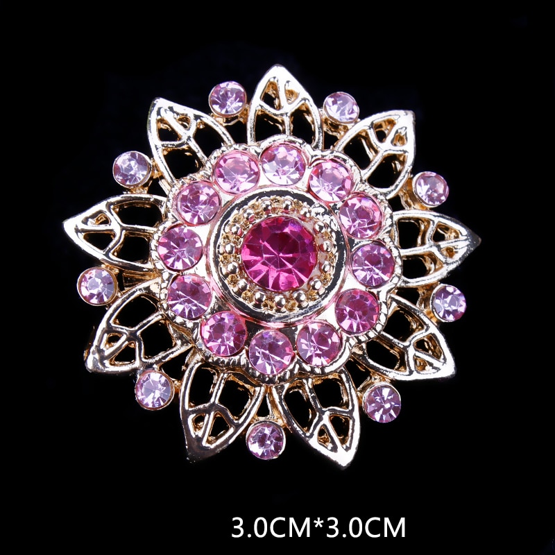 Fabriek Directe Verkoop Diverse Gold Plated Kleur Crystal Rhinestones Bloem Mode Broche Pins voor Vrouwen Diverse