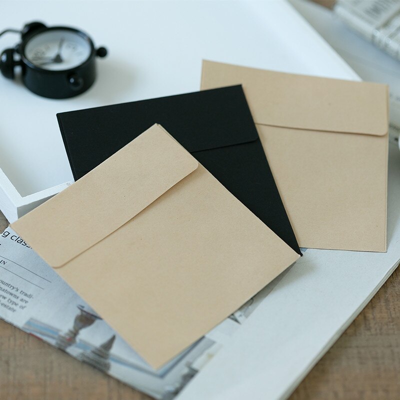 50 stks/partij Vintage Mini Enveloppen 10cm * 10cm Craft & Zwart Enveloppen Europese Stijl Envelop Voor Kaart Bruiloft scrapbooking