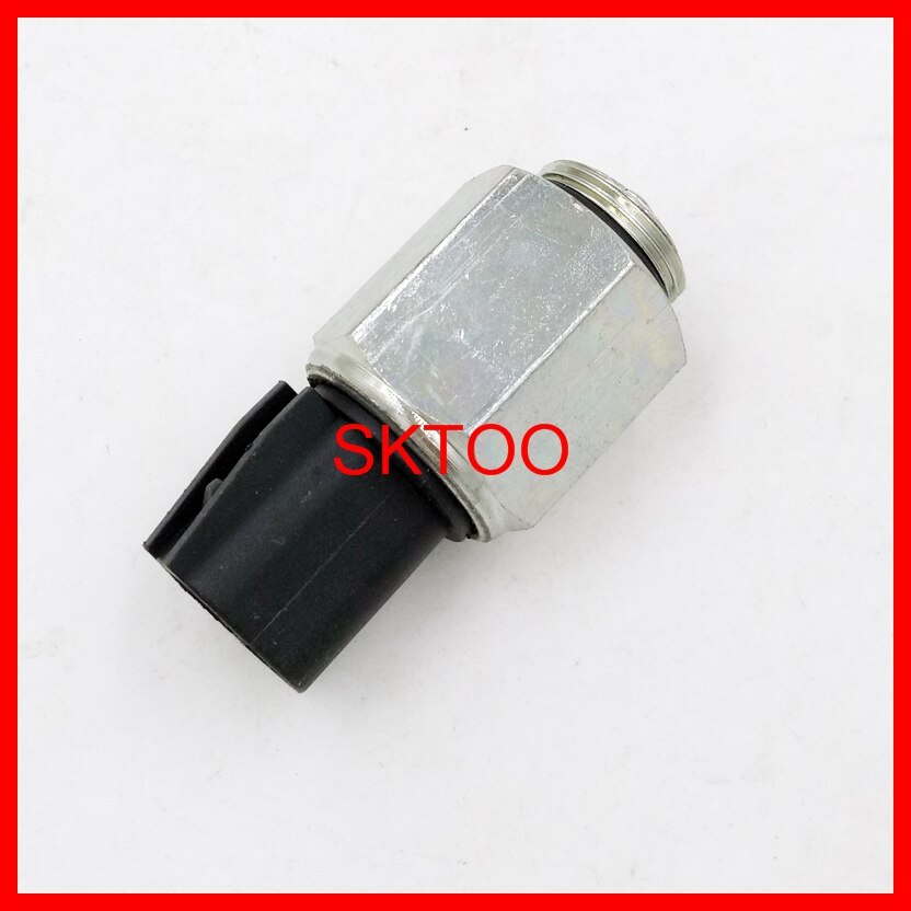 Car Reversing Reverse Light Switch/Back-up switchFor Ford Cougar/Focus/Mondeo/C-MAX/S-Max 1087523/XS4T-15520-AB