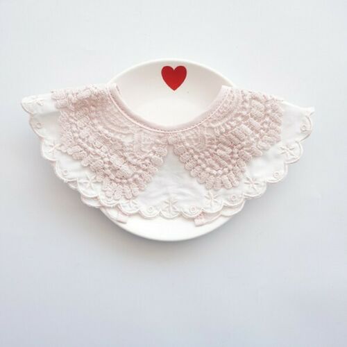 Baby Infant Spitze Bib Schöne Gefälschte Kragen Blume Bib Retro Speichel Handtuch Runde Baby Bib Baumwolle Spitze Gefälschte kragen Bib