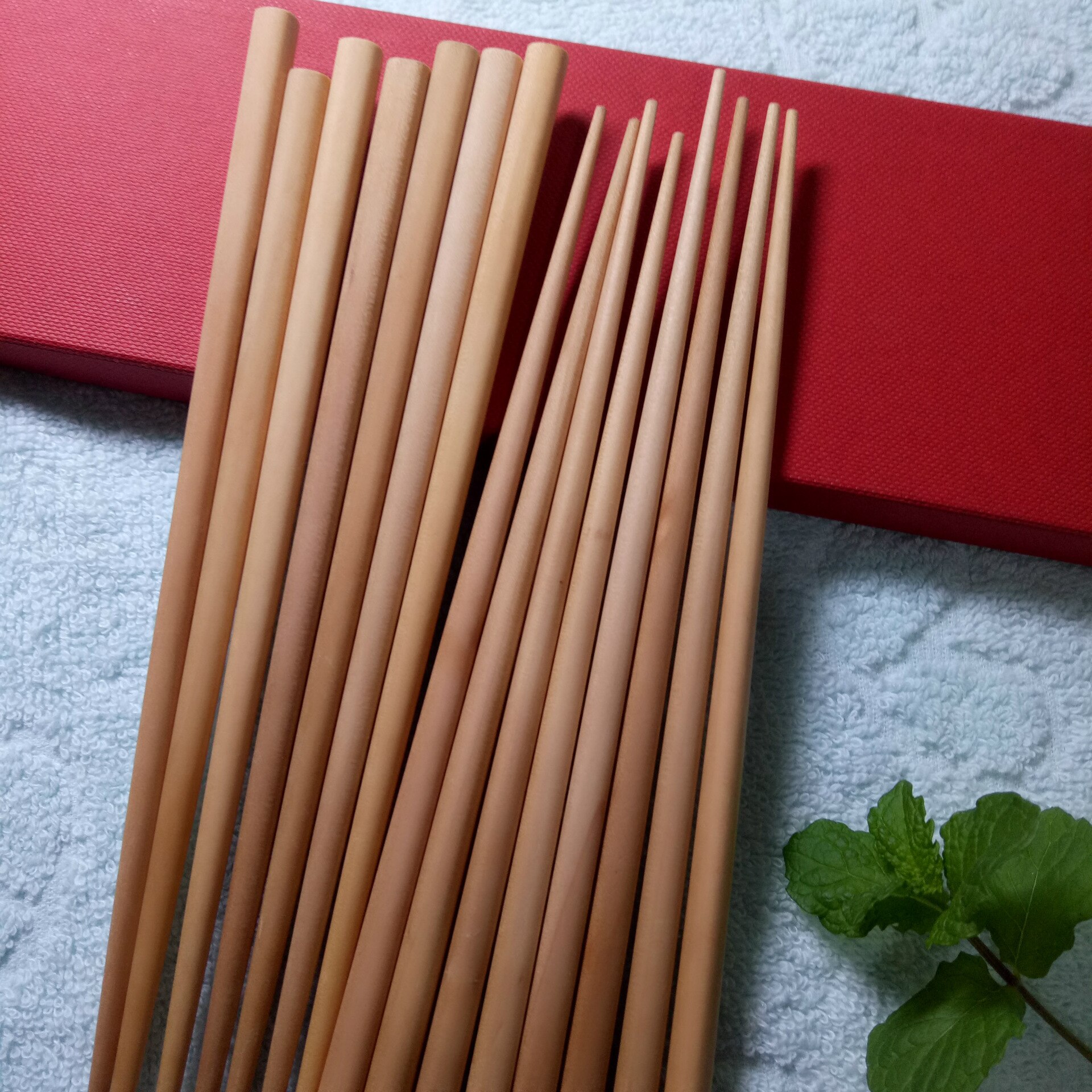 5 Pairs Natural bamboo Chopsticks Chinese Reusable Non-Slip Sushi Sticks Kitchen Accessories Wood Chopsticks Healthy Chinese