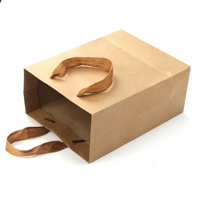 10 stks/partij kraftpapier opbergtas met handvat bruiloft zakken Multifunctionele doek schoenen papieren zakken