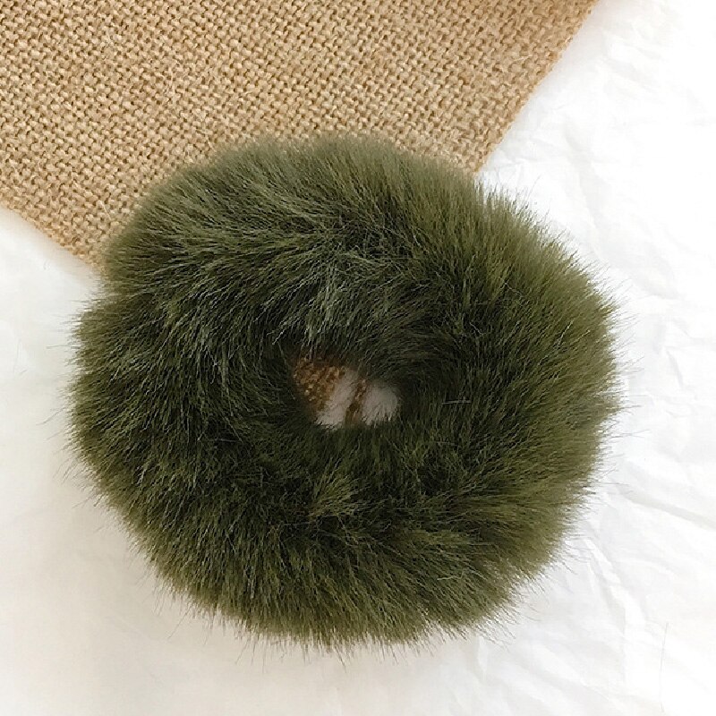 fluffy fuskepels lodne scrunchie elastisk fast hår ringe tau bånd glipper rundt jenter gul rød grønn hestehale plysj hår: Militærgrønn
