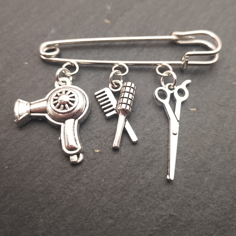 Broche créative pour coiffeur, breloque, personnalité, bijoux, ciseaux de coiffure, peigne pendentif, broche de lavage et de coupe,: silver-2