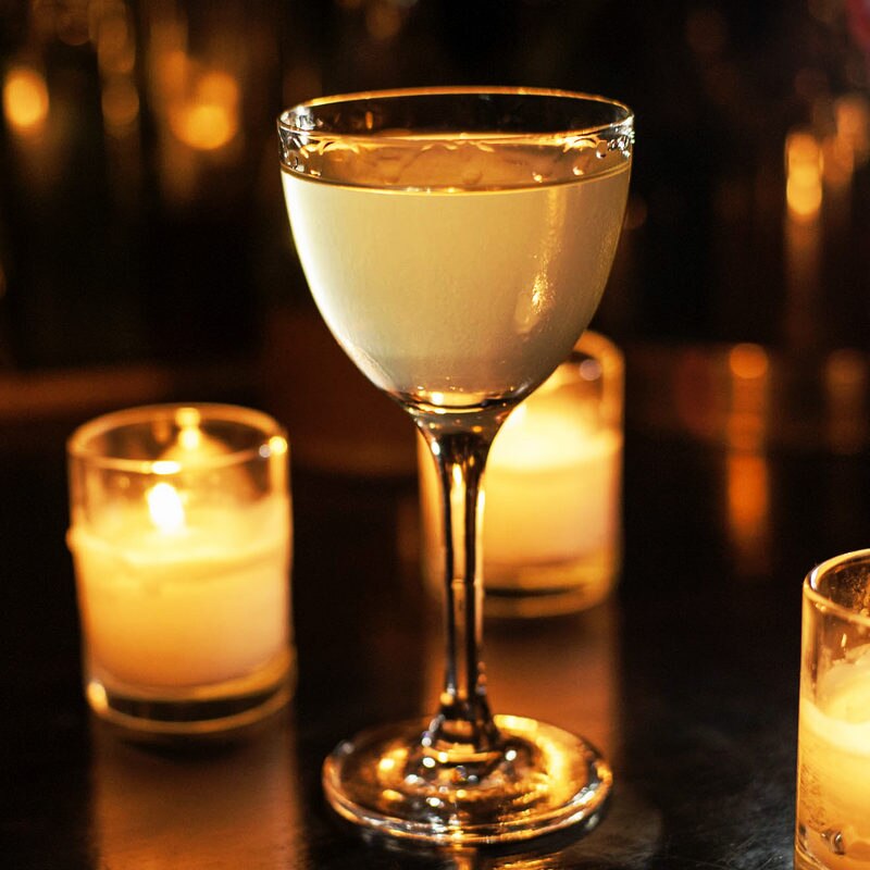 Hoog cocktailglas martiniglas goblet klassiek wijnglas