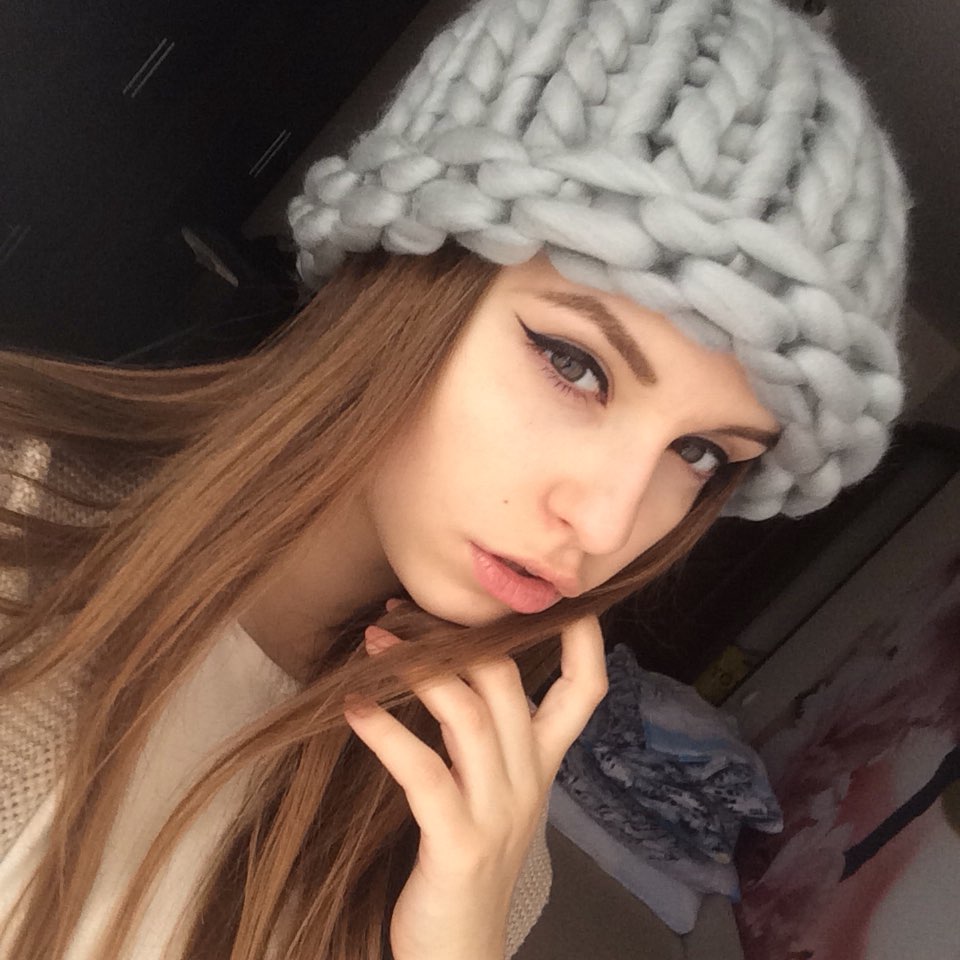 Women Winter Knitted Beanies Hat Thick Soft Warm Coarse Large Knitted Solid Hat Female Ice Ski Bonnet Hat