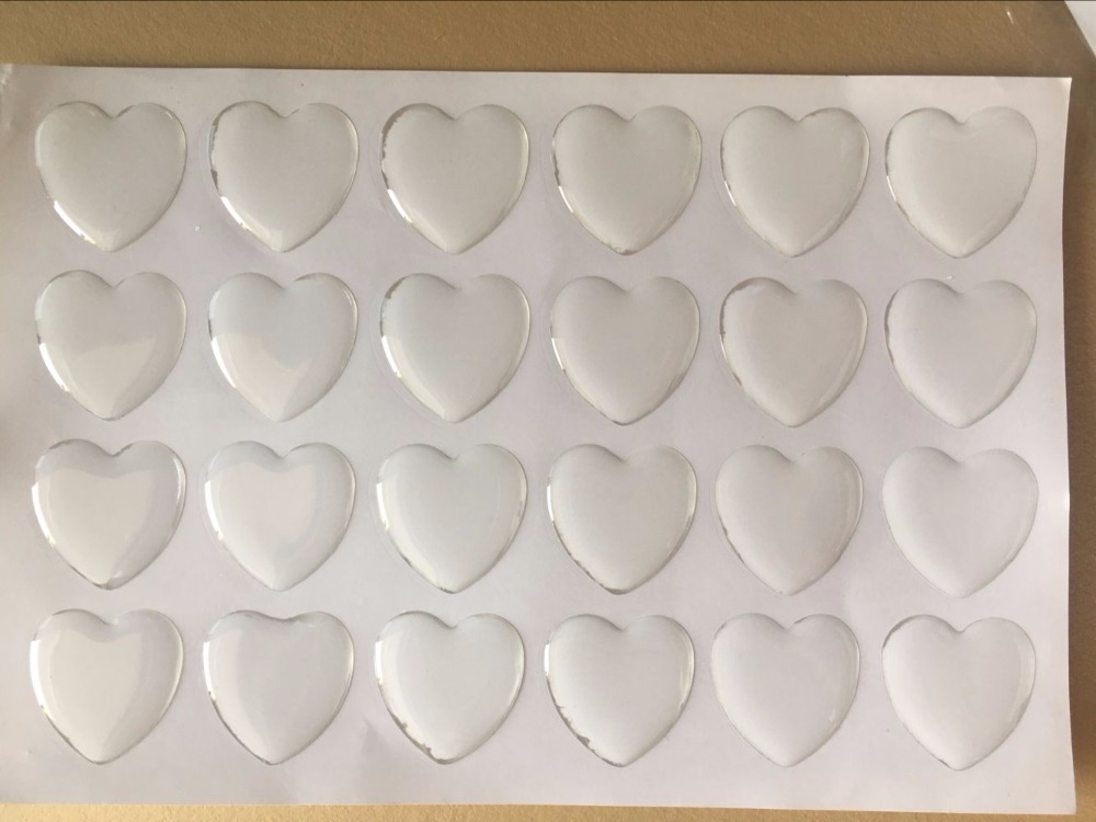 50 stk . 1 tommer  (25.4mm)  klare hjerte epoxy klistermærker