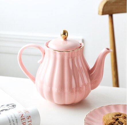 Keramische Theepot Pompoen Vorm Hand Geschilderd Goud Bone China Theepot Met Theezeefje Elegante Thee Pot Set 1L: Roze