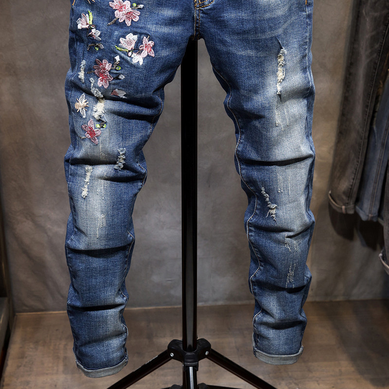 Hommes jean broderie fleur trou déchiré mince Stretch jambe droite Denim pantalon grande taille 38 décontracté fermeture éclair Biker pantalon mâle