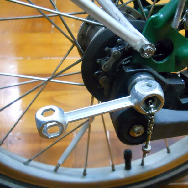 1 PCS 10 in 1 Alloy Dog Bone Shape Bicycle Hexagon Wrench Portable Tool Durable And Practical Hand Tools For Bike