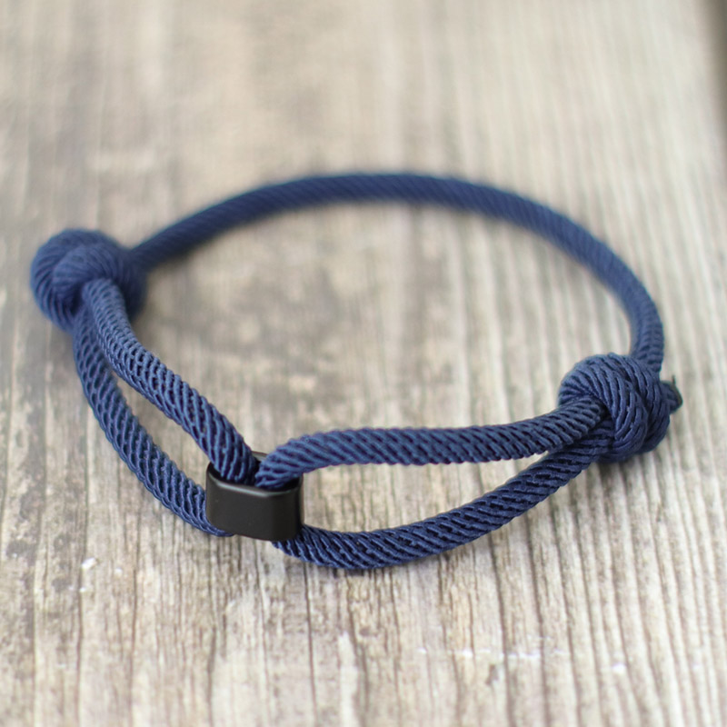 Pulsera con nudo infinito para hombre y mujer, Brazalete ajustable para supervivencia al aire libre, playa, Surf, tejido a mano, hilo rojo: Oro oscuro