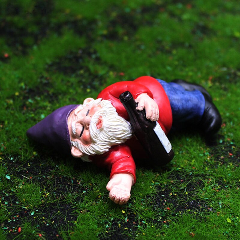 Resin Naughty Garden Gnome Statue Christmas Dress Up DIY Garden Decoration Resin Gnome Decor Durable Garden Accessories Jardin: engraved lying drunk