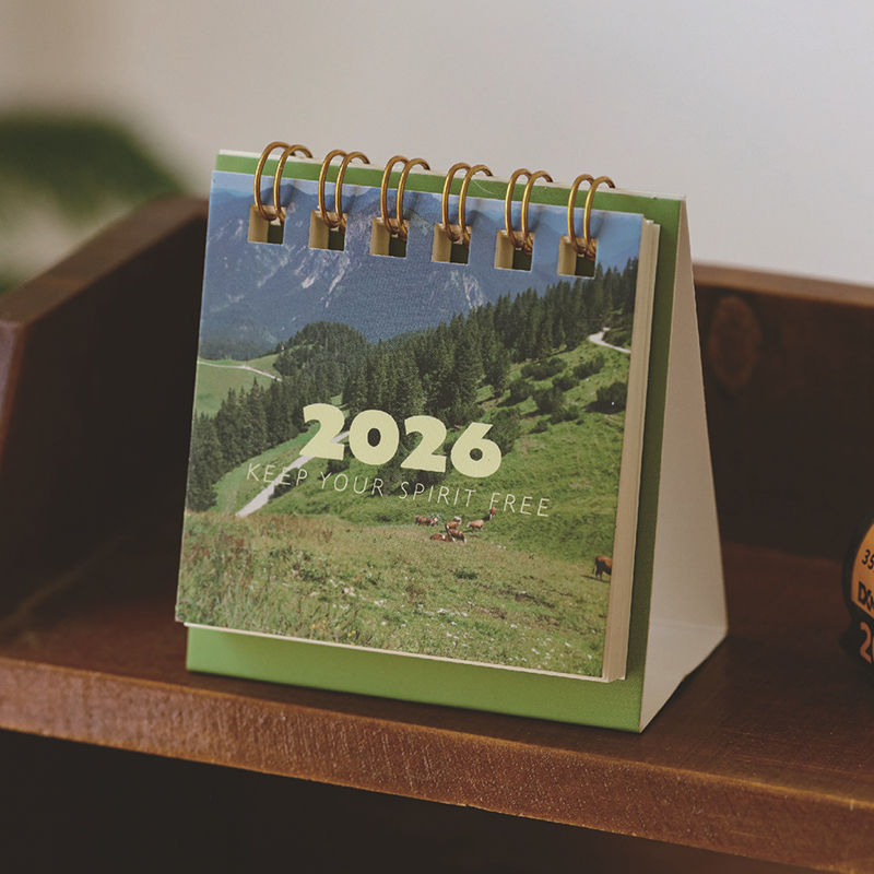 2026 Landschap Mini Bureaukalender Creatieve Spoelplanner Desktop Ornament Kantoorbenodigdheden Decor: Bordeaux