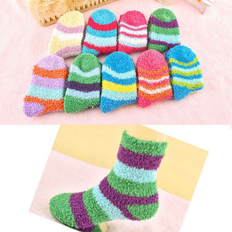 Meias para bebês meninos e meninas 4 tamanhos de inverno para manter o aquecimento coral da moda e doce cores de doce