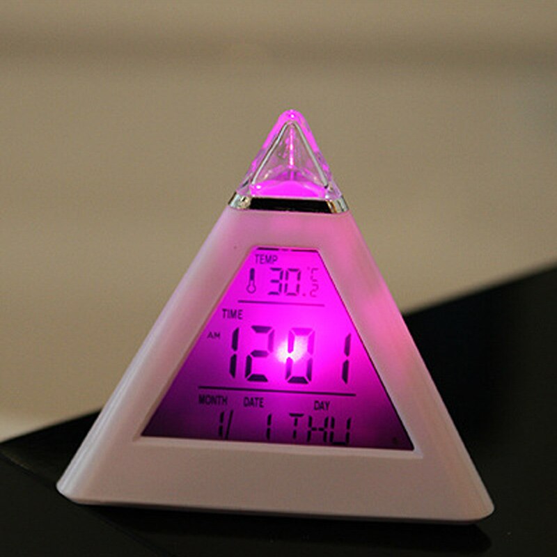 Led Digitale Klok Piramide Vorm Kleur Veranderen Temperatuur Datum Tijd Display Voor Thuis Tb