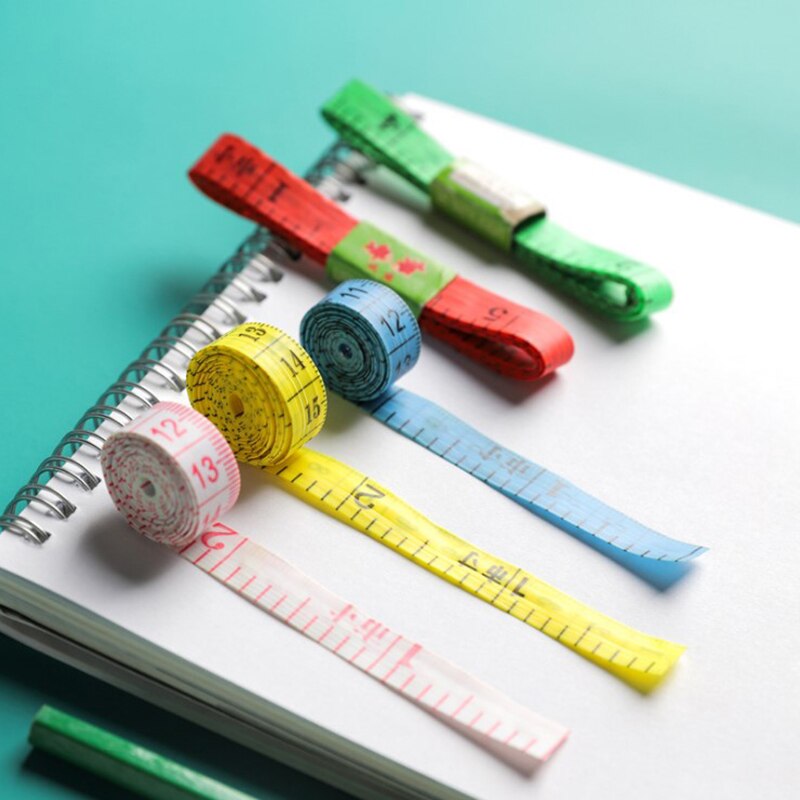 1 Meter Long Animals Roll Automatic Stretch Ruler Stationery Sewing Measure Ruler: randomly