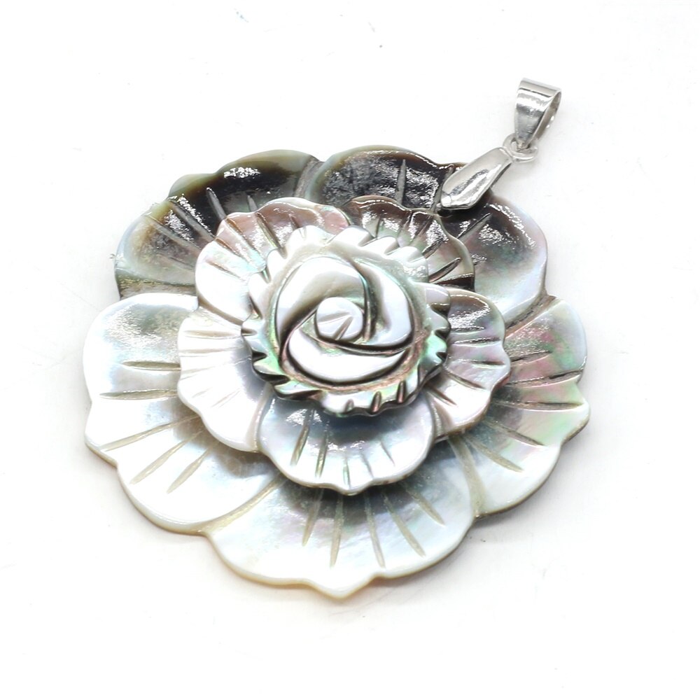 1 sztuk naturalne powłoki kształt kwiatu powłoki zawieszki Charms dla kolczyki DIY naszyjnik tworzenia biżuterii lub kobiety dziewczyny prezenty rozmiar 47x47mm