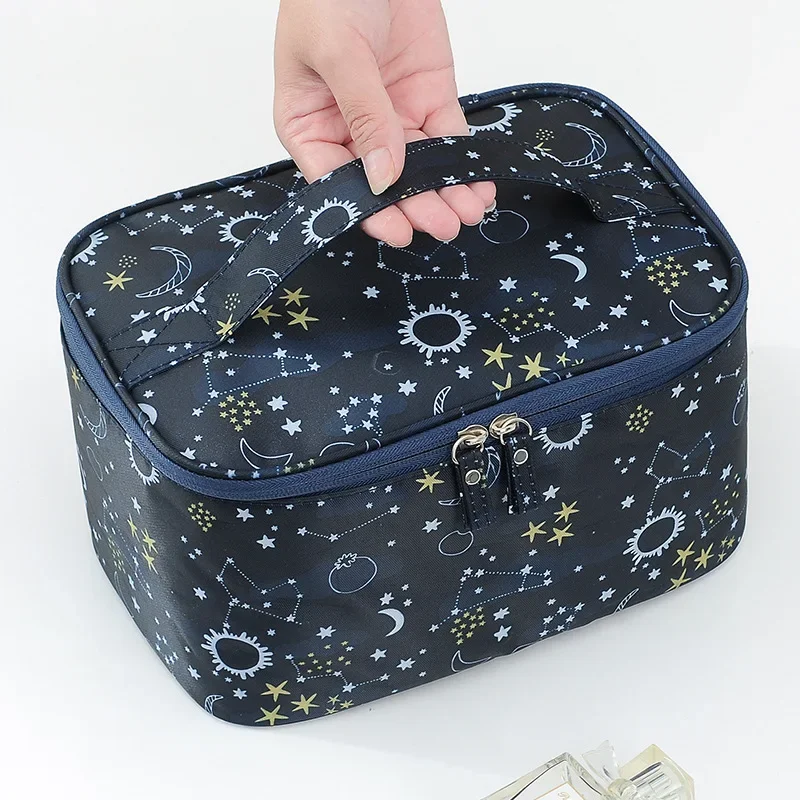 1 Pc Men Cosmetic Bag Travel Organizer Make Up Box Toiletry Kit Wash Toilet Bag Large Waterproof Pouch: Yellow