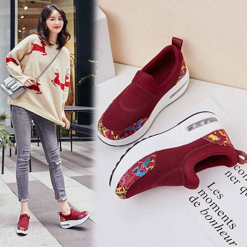Kvinner casual shake sko lette slip on wedge platform joggesko kvinner pustende sommer minika swing sko scarpe dimagranti: Rød / 7.5