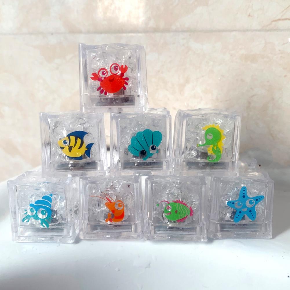 Cubitos de hielo luminosos para baño para niños, juguetes de luz LED coloridos con estampado de animales, 8 Uds.