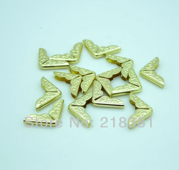 500PCs Gold Plated Small Metal Scrapbooking Albums Menus Folders Corner Protectors 14x14mmx2.8mm A00455